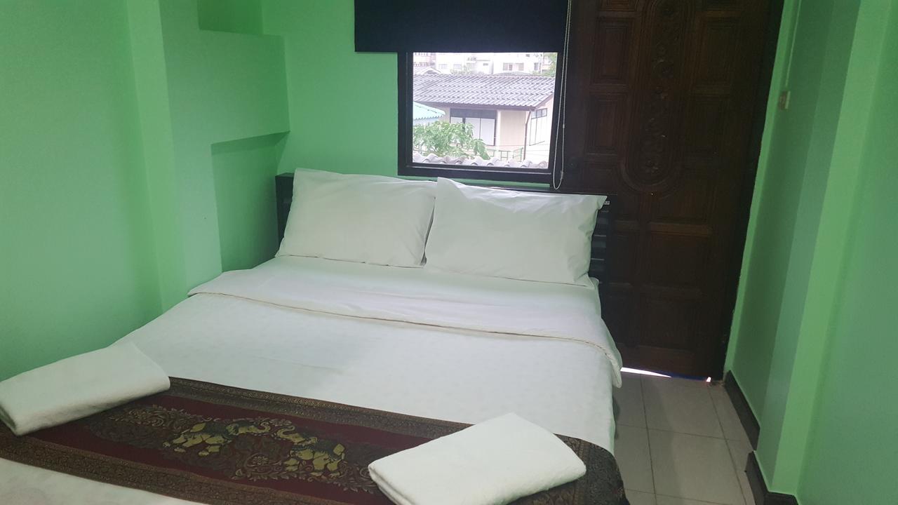 All Nations Guesthouse Hua Hin Dış mekan fotoğraf